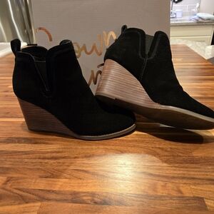 Crown Vintage Black Suede Wedge Ankle Boots